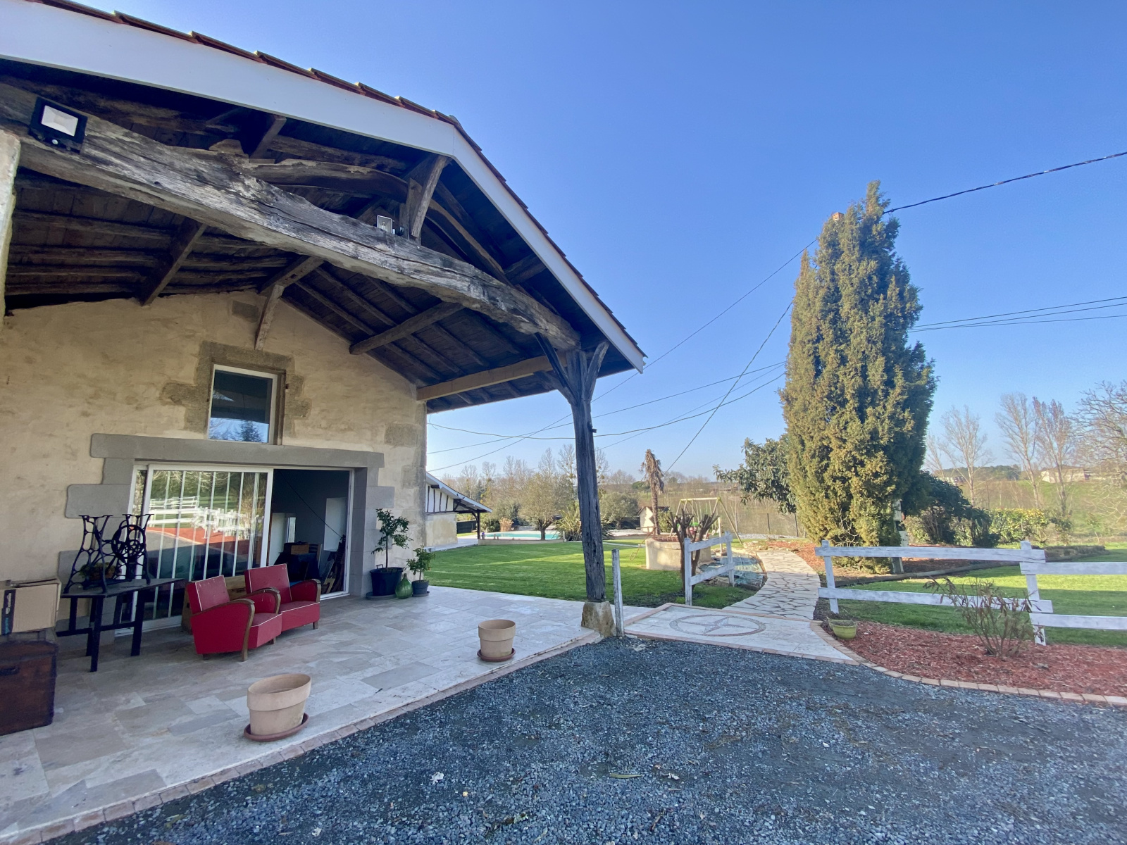 Image_, Propriete, Bazas, ref :B438