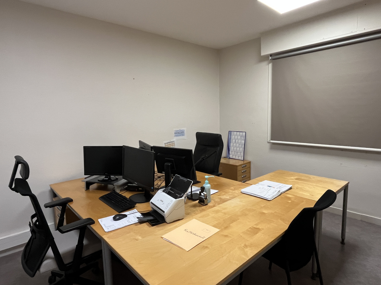 Image_, Bureaux, Bazas, ref :B395