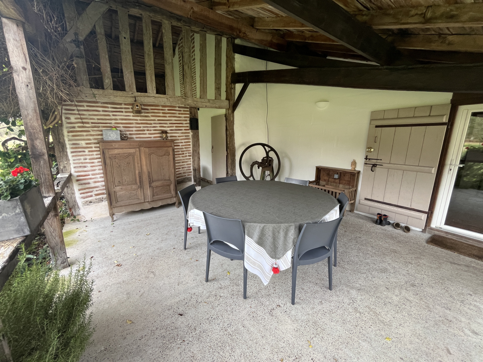 Image_, Propriete, Bazas, ref :B411