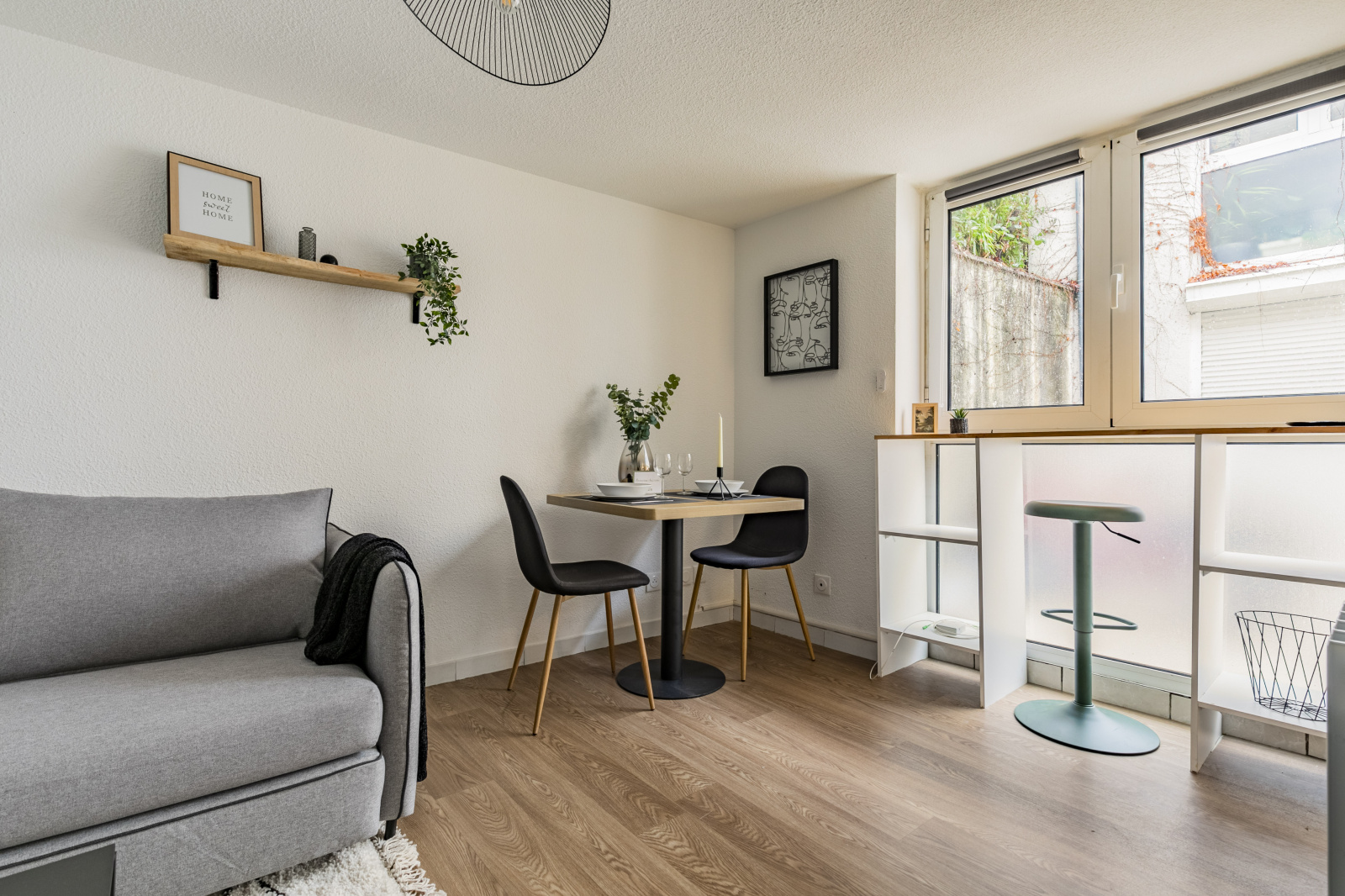 Image_, Studio, Bordeaux, ref :V133N1