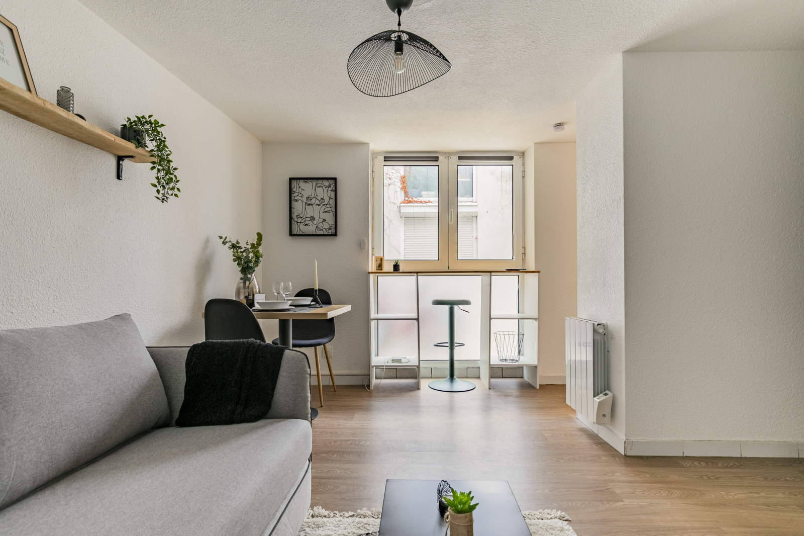Image_, Studio, Bordeaux, ref :V133N1