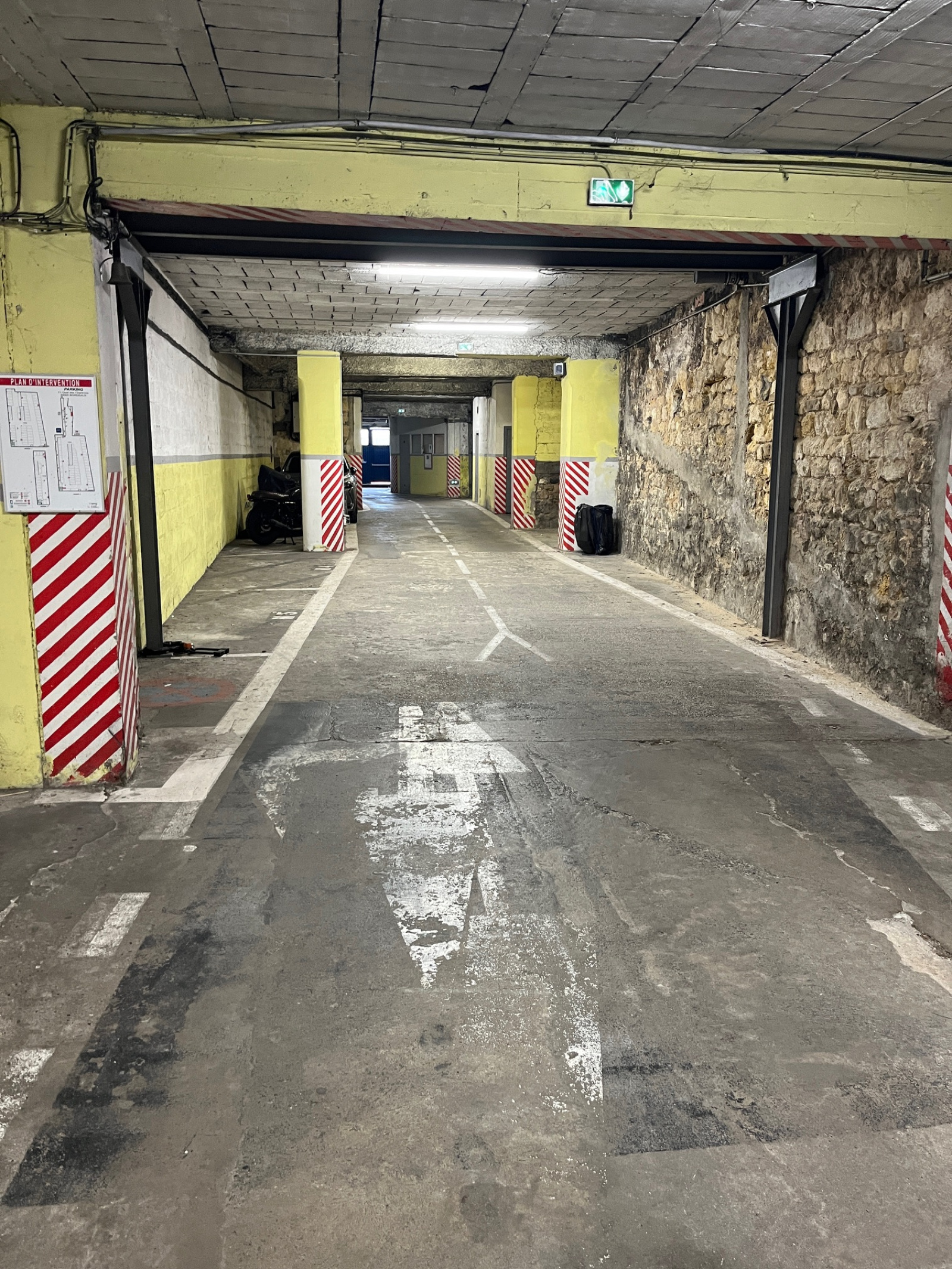 Image_, Parking, Bordeaux, ref :A680