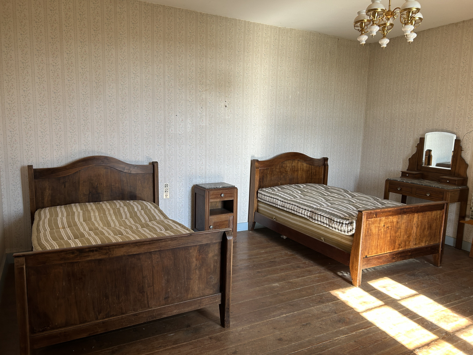 Image_, Maison, Auros, ref :B360